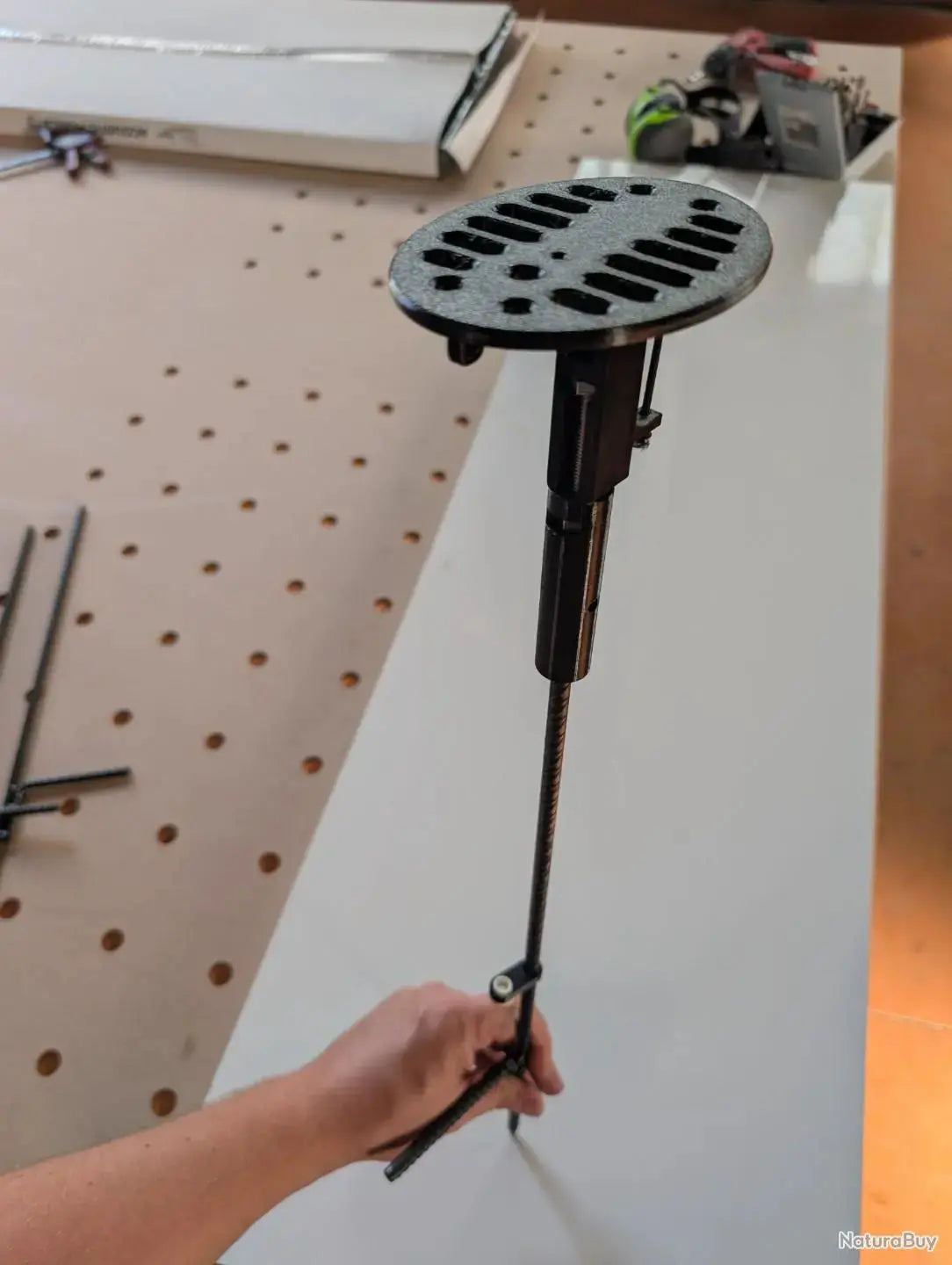 Glaneur au sol LV Migration avec support métallique et guide-fil en céramique